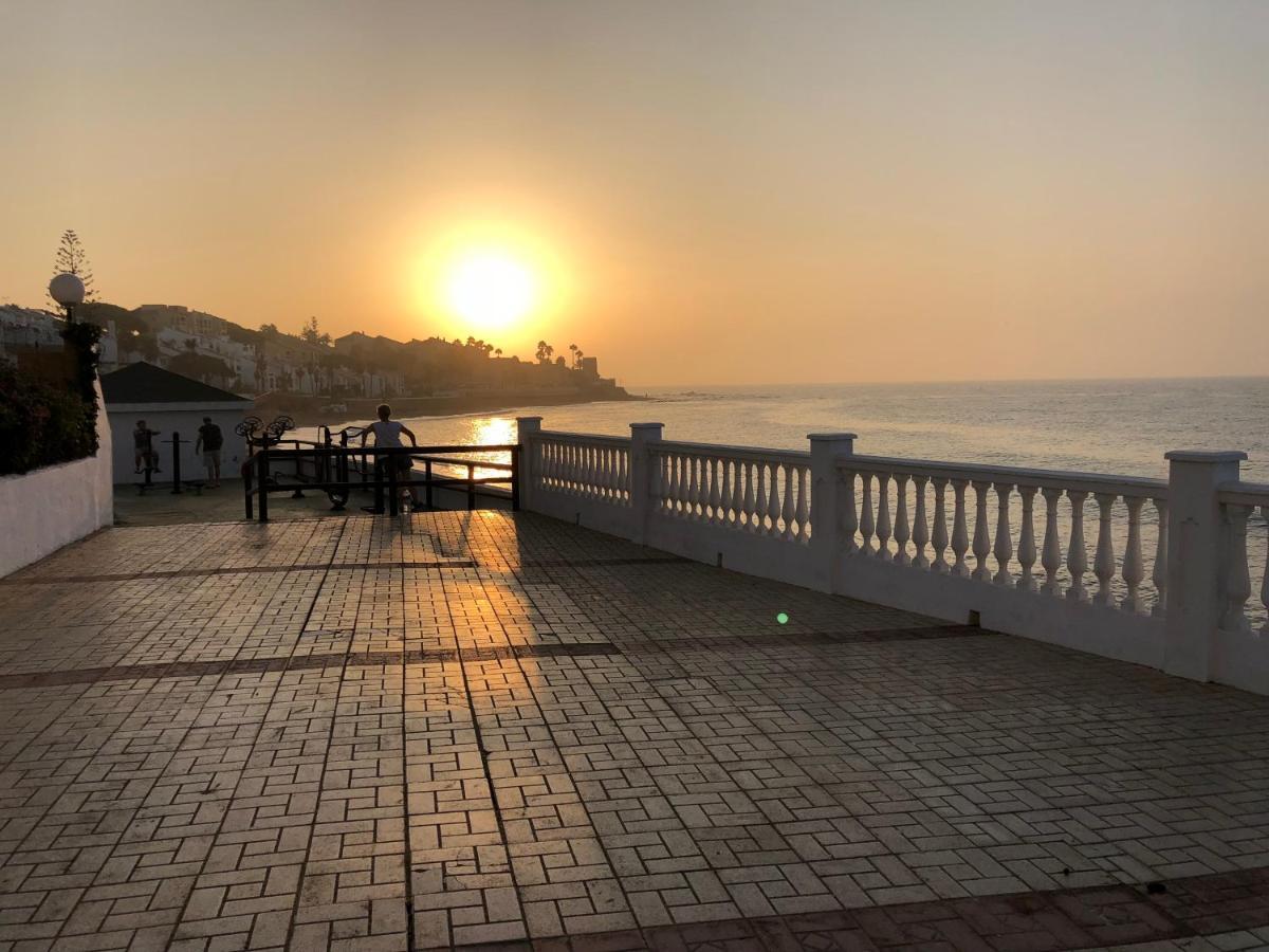 Апартаменти Ribera Playa Alhamar Sitio de Calahonda Екстер'єр фото